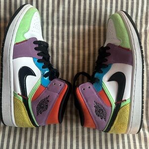 Jordan 1 Mid SE multicolor